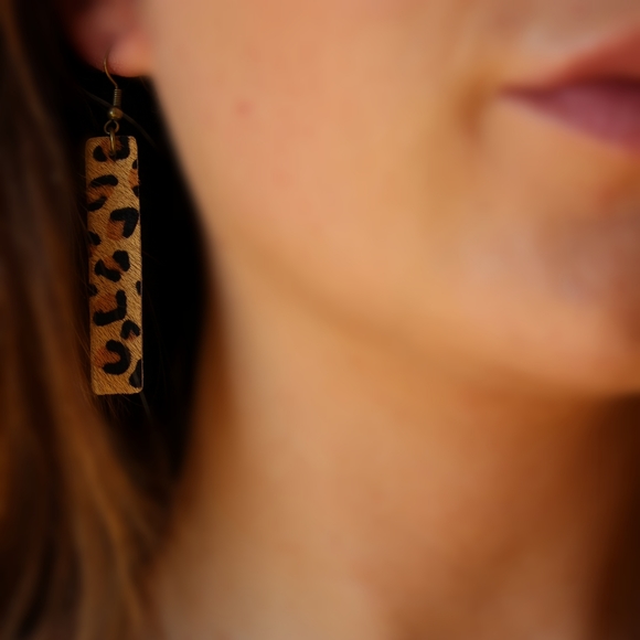 *2 for $15* Leopard Cow hide earrings - Picture 4 of 4